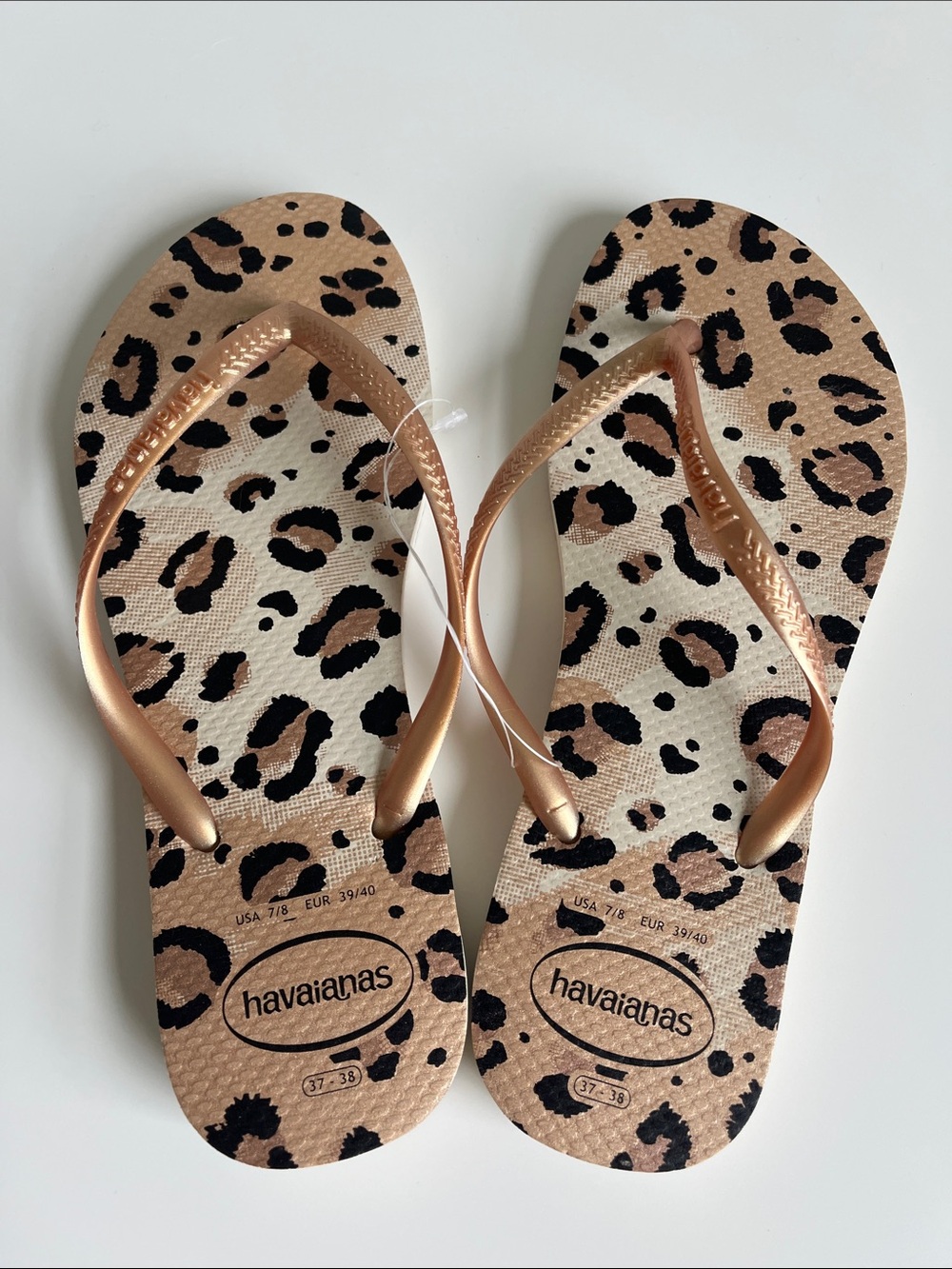 NEW Havaianas Leopard Print Flip Flops with Metallic Rose Gold Straps